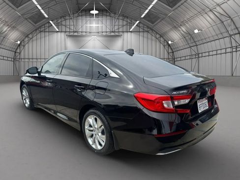 Used 2018 Honda Accord LX image 4