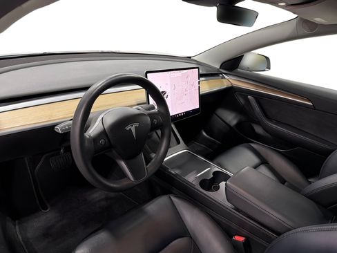 Certified 2022 Tesla Model 3 Long Range AWD/4WD image 9