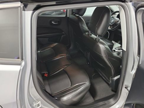 Used 2020 Jeep Compass Latitude w/ Cold Weather Group image 19