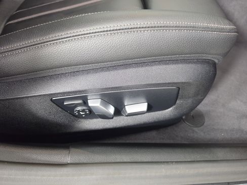 Used 2021 BMW 530i w/ M Sport Package RWD image 46