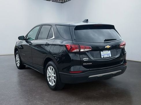 Used 2023 Chevrolet Equinox LT w/ Driver Convenience Package image 3