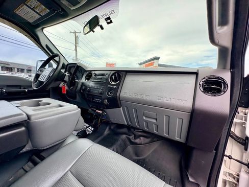 Used 2016 Ford F250 XL w/ Power Equipment Group AWD/4WD image 26