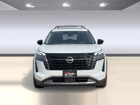 New 2026 Nissan Pathfinder Platinum image 6