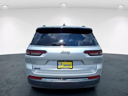 Used 2025 Jeep Grand Cherokee L Laredo w/ Luxury Tech Group I AWD/4WD image 10