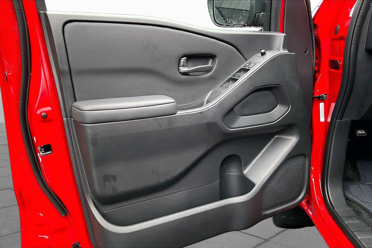 New 2027 Nissan Frontier SV RWD image 10