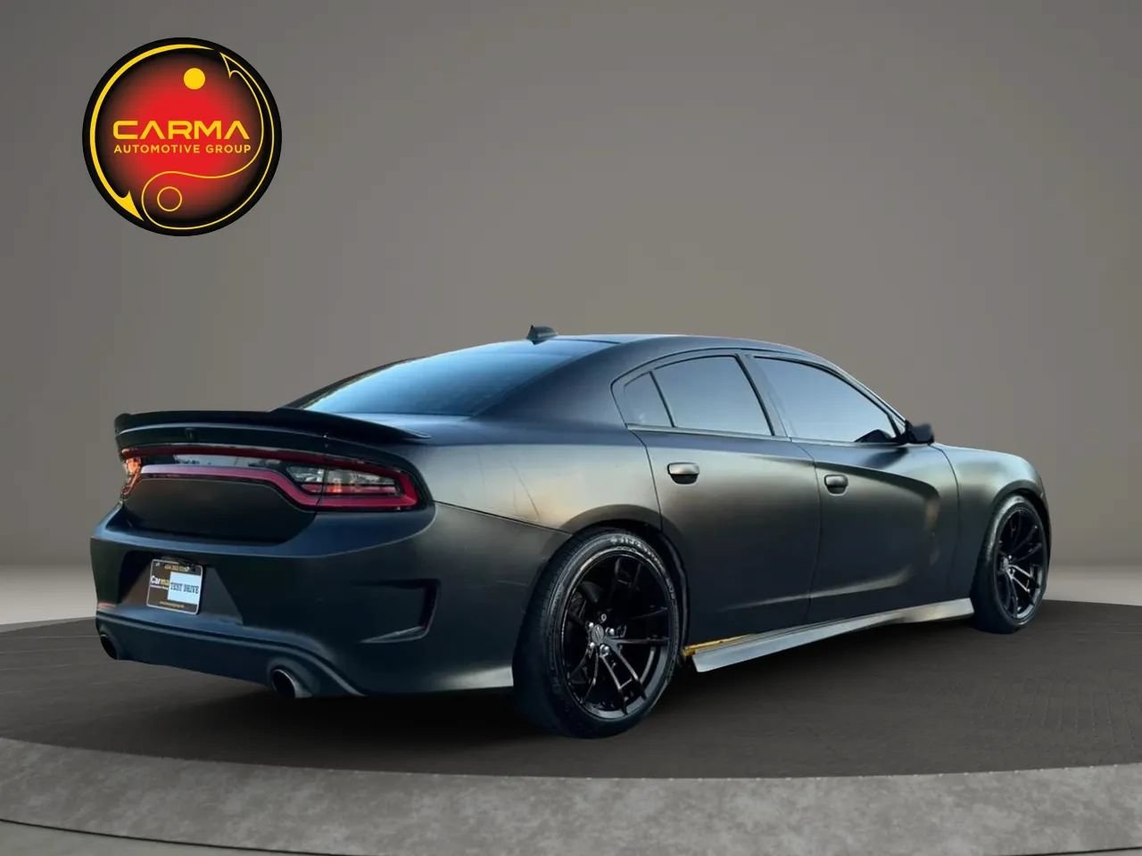 Used 2017 Dodge Charger R/T RWD image 5