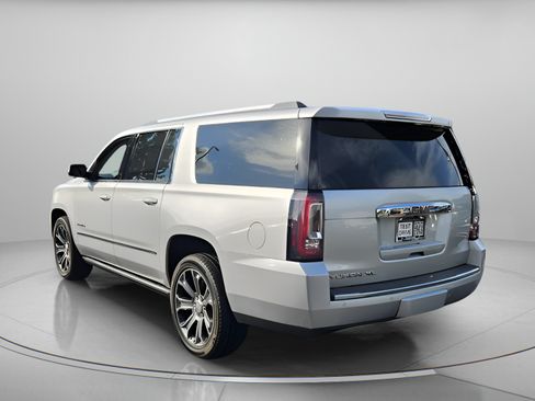 Used 2016 GMC Yukon XL Denali w/ Open Road Package AWD/4WD image 3