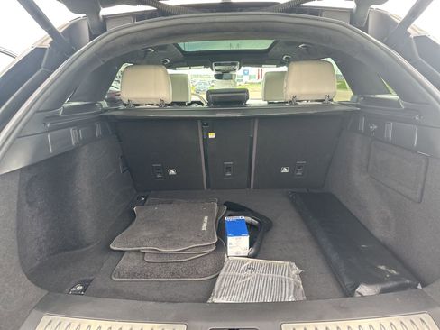 Used 2018 Land Rover Range Rover Velar R-Dynamic HSE image 37