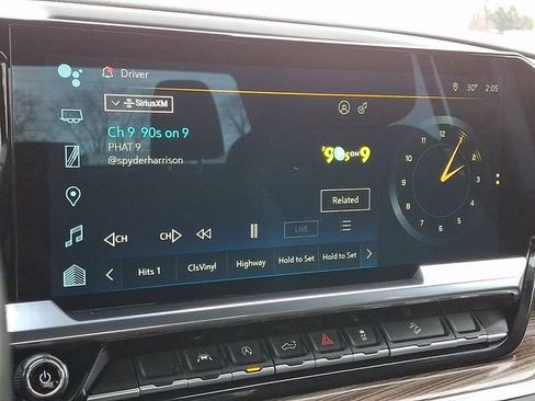 Used 2023 Chevrolet Silverado 1500 RST image 3