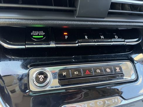 Used 2023 Lincoln Corsair AWD w/ Equipment Group 101A image 20
