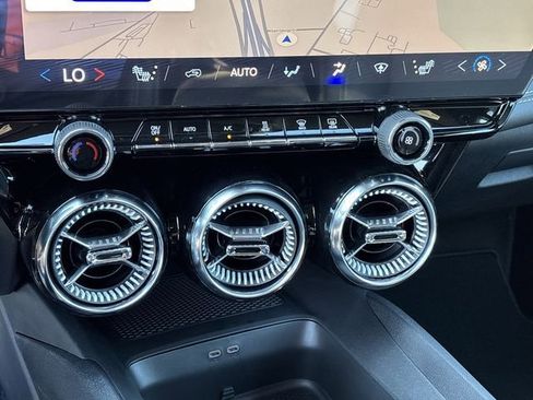 New 2026 Chevrolet Blazer EV LT image 28