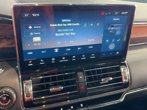 Used 2022 Lincoln Navigator Black Label image 23