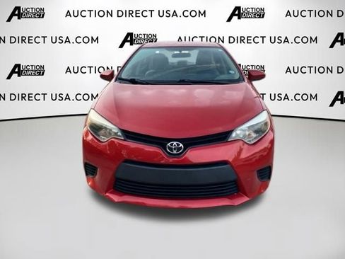Used 2014 Toyota Corolla LE FWD image 2