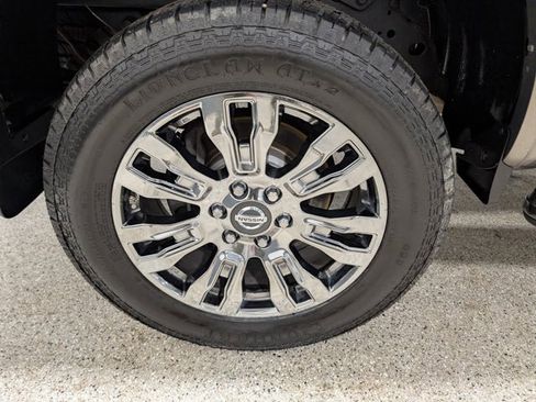 Used 2018 Nissan Titan Platinum Reserve w/ Platinum Utility Package image 14