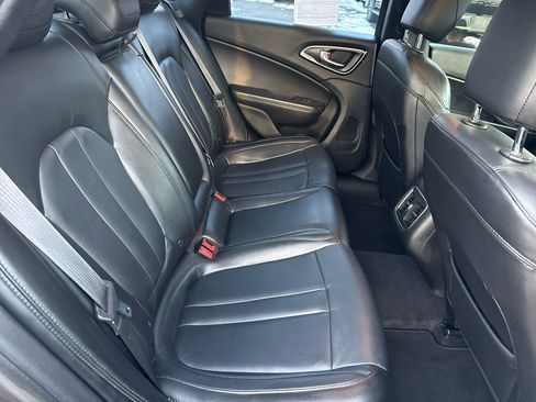 Used 2015 Chrysler 200 C w/ Navigation & Sound Group I image 25