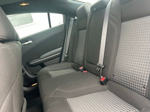 Certified 2022 Dodge Charger SXT w/ Cold Weather Package image 9