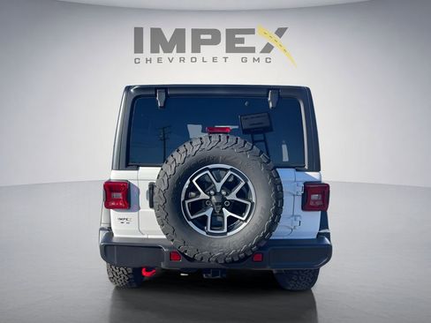 Used 2025 Jeep Wrangler Unlimited Rubicon AWD/4WD image 5