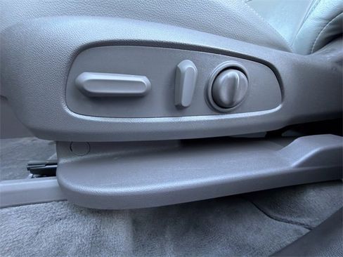 Used 2018 Chevrolet Traverse LT image 26