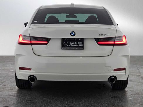 Used 2023 BMW 330i Sedan RWD image 4