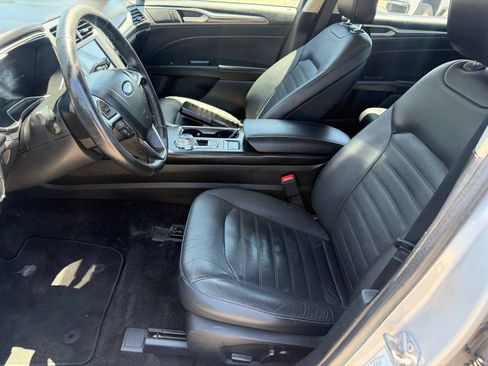Used 2018 Ford Fusion Energi SE FWD image 10