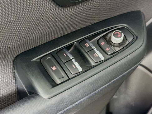 Used 2025 Subaru Forester Premium w/ Convenience Package #1 AWD/4WD image 23