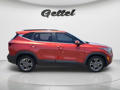 Used 2023 Kia Seltos S FWD image 4