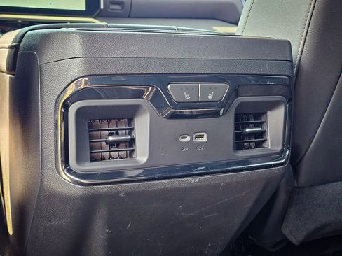 Certified 2024 GMC Sierra 2500 AT4 w/ AT4 Preferred Package image 39