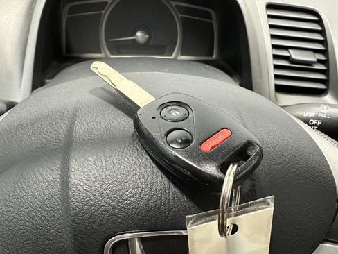 Used 2011 Honda Civic LX image 23