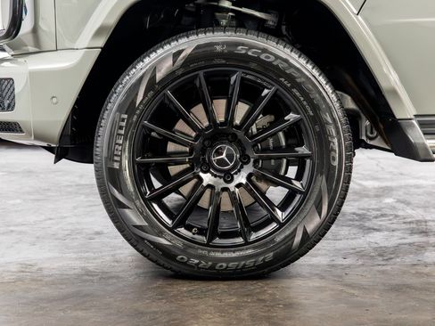 Used 2021 Mercedes-Benz G 550 image 13