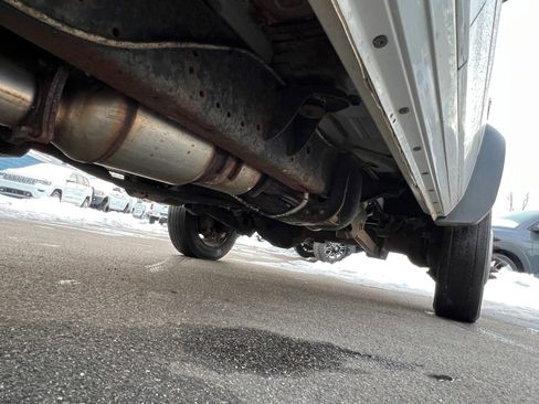 Used 2015 RAM 5500 Tradesman image 7