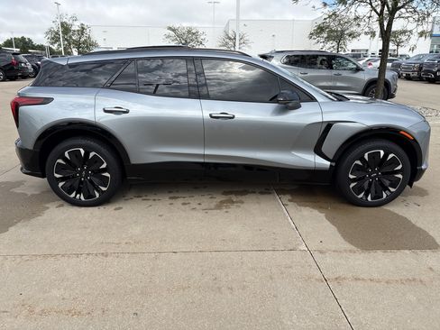 Used 2024 Chevrolet Blazer EV RS AWD/4WD image 8