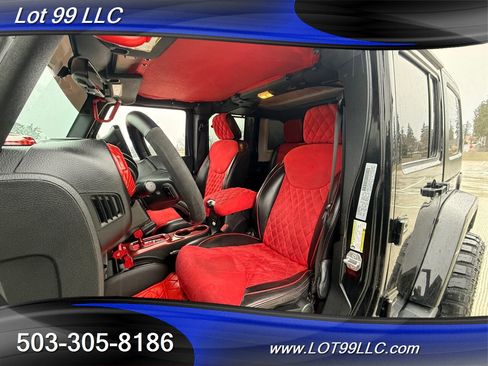 Used 2018 Jeep Wrangler Unlimited Sahara image 33