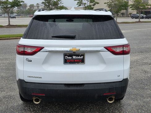 Used 2020 Chevrolet Traverse LT FWD image 4