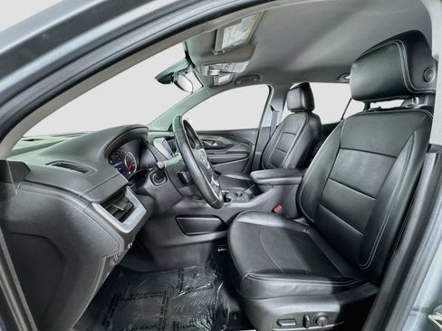 Used 2023 GMC Terrain SLT AWD/4WD image 10