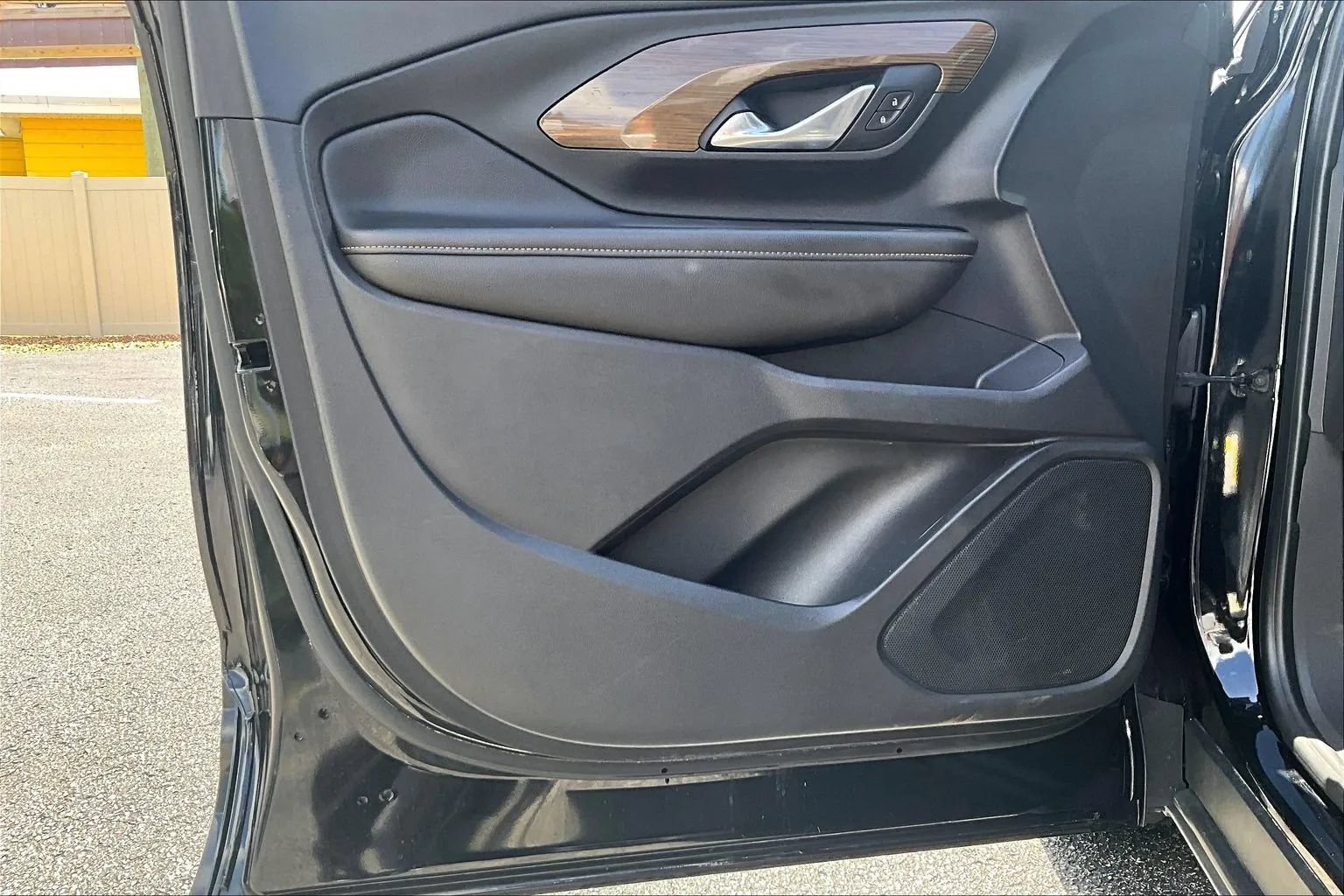 Used 2020 GMC Terrain SLE w/ Driver Convenience Package FWD image 17