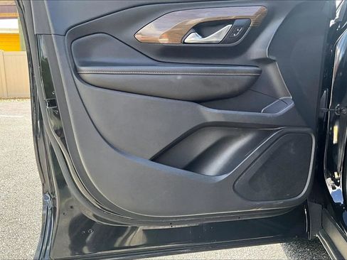 Used 2020 GMC Terrain SLE w/ Driver Convenience Package FWD image 17