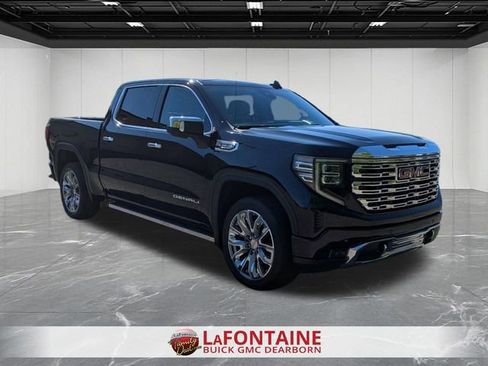 Used 2023 GMC Sierra 1500 Denali w/ Denali Reserve Package AWD/4WD image 7