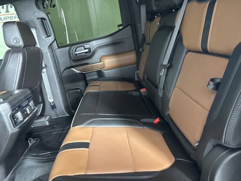 Used 2019 Chevrolet Silverado 1500 High Country w/ Technology Package image 22