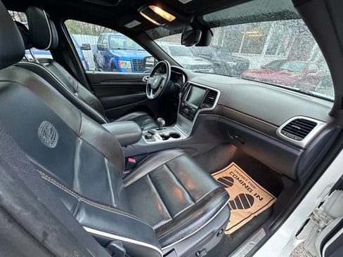 Used 2015 Jeep Grand Cherokee Overland image 13