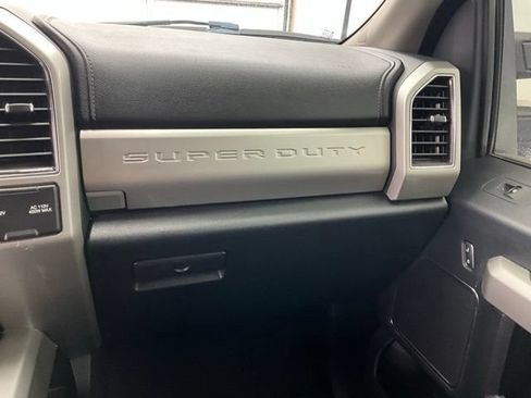 Used 2020 Ford F350 Lariat w/ Lariat Ultimate Package AWD/4WD image 11