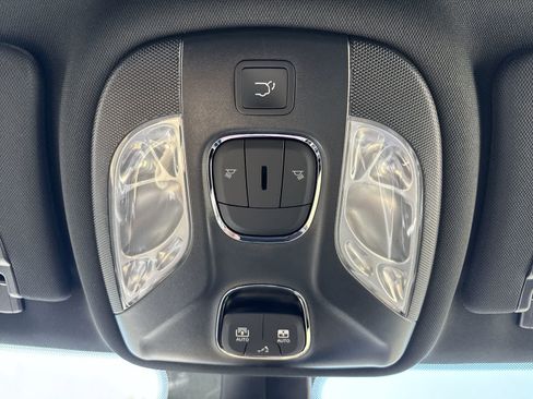 New 2026 Jeep Compass Trailhawk w/ Sun, Sound & Navigation Group AWD/4WD image 26