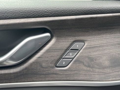 New 2025 Jeep Grand Cherokee Limited image 14