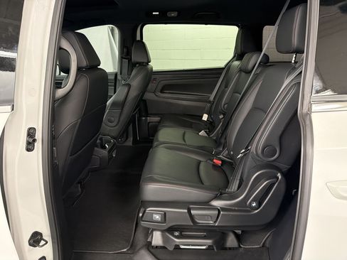 Certified 2025 Honda Odyssey Sport-L image 15