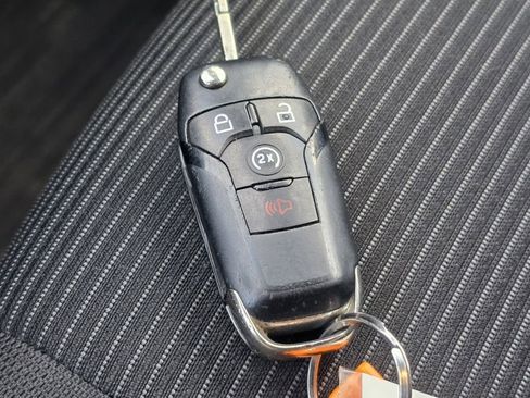 Used 2016 Ford F150 XLT w/ Equipment Group 302A Luxury image 34