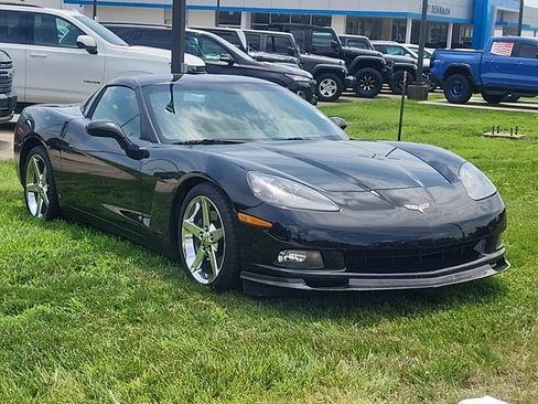 Used 2008 Chevrolet Corvette Coupe w/ Preferred Equipment Group RWD image 2