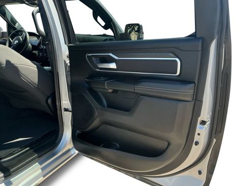 Used 2025 RAM 1500 Big Horn AWD/4WD image 17