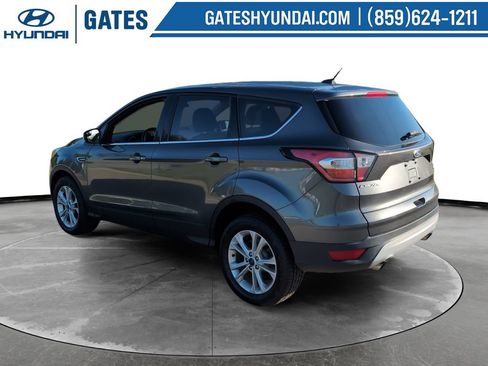 Used 2017 Ford Escape SE AWD/4WD image 7