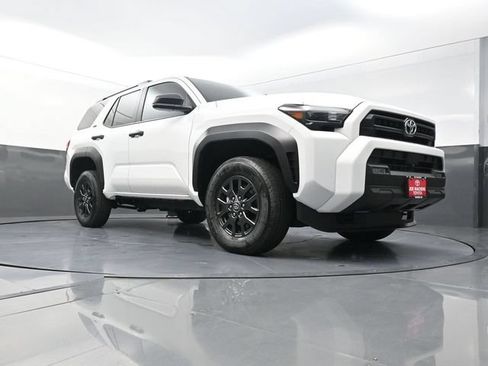 Used 2026 Toyota 4Runner SR5 RWD image 30
