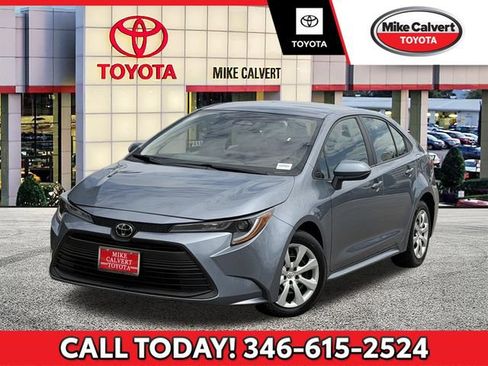 Used 2024 Toyota Corolla LE FWD image 1