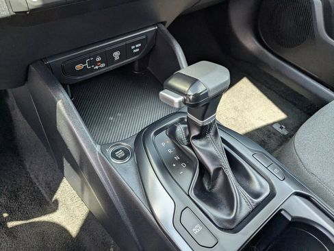 Used 2025 Kia K4 FWD image 21